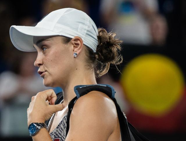 开云集团官网香港-世界第一巴蒂无预警又退役 短暂职业生涯堪称神奇